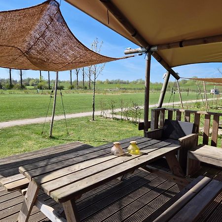 De Hazelaarshof Luxe Glampingtent Bij Natuurgebied De Millingerwaard Kekerdom 외부 사진